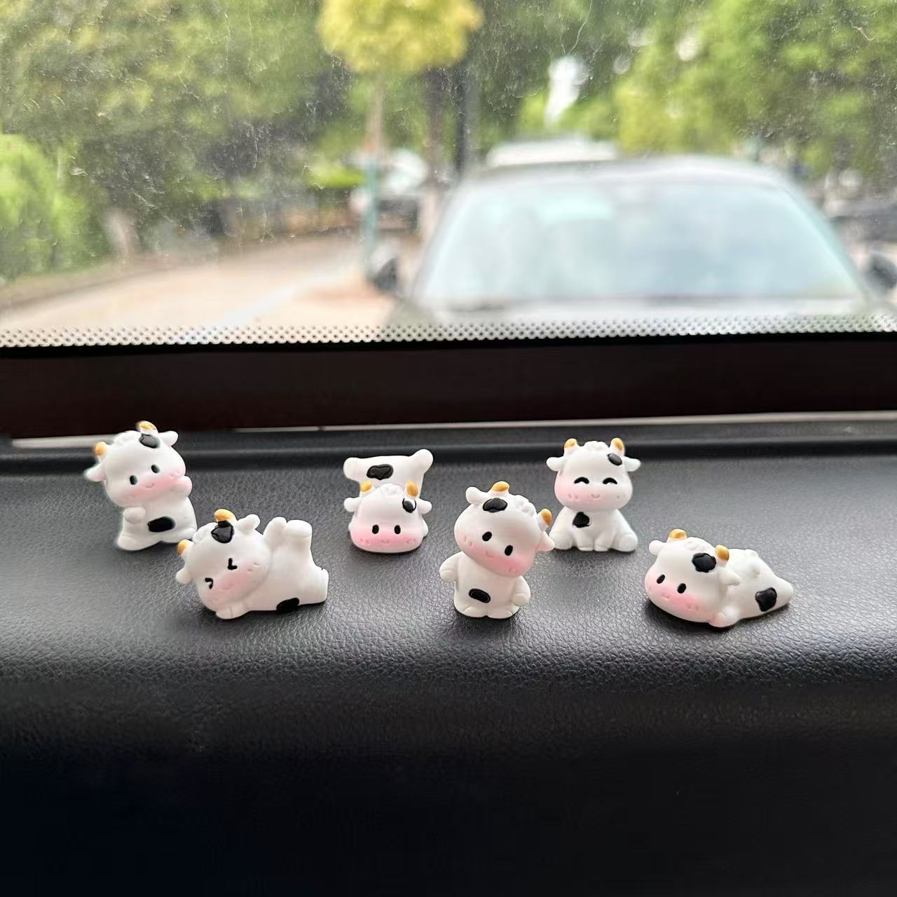 2026 Super Sweet and Cute Little Cow Trendy Toy Car Dashboard Ornament Creative Car Decoration Desktop Ornament