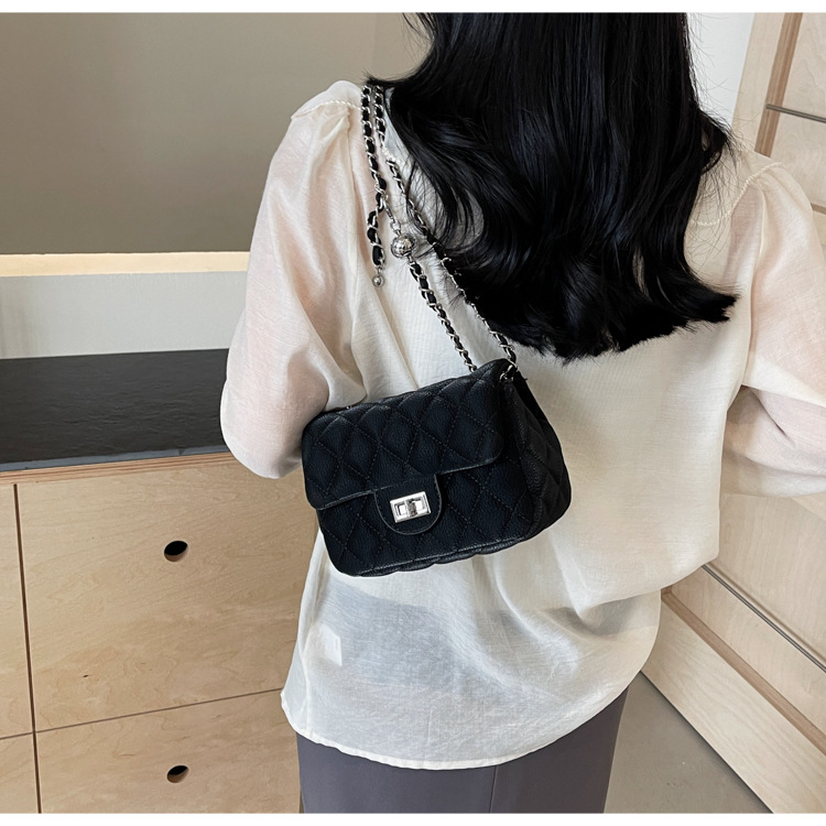 Diamond-shaped chain bag for women, 2025 new style, trendy and high-end fashion, versatile for spring and summer, single-shoulder crossbody bag, small square bag undefined