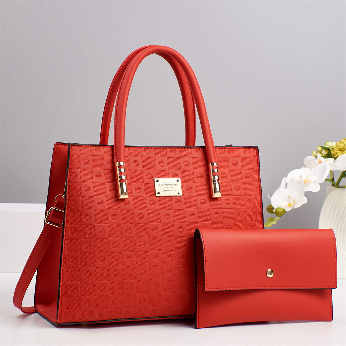 Bolso femenino de lujo ligero 2025 nuevo bolso de moda de gran capacidad retro textura bolso de hombro todo fósforo