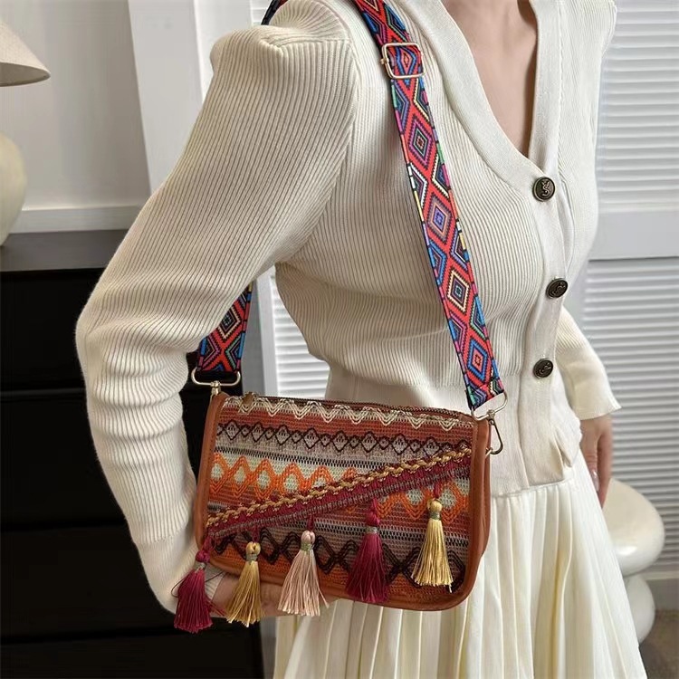 ethnic polyurethane fashionable one-shoulder bag
