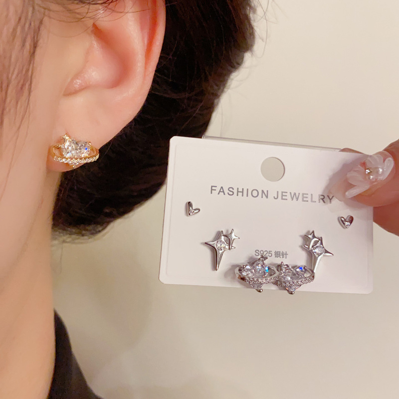 1 Set Quantity 1 Set Elegant Modern Style Star Heart Shape Copper Zircon Ear Studs