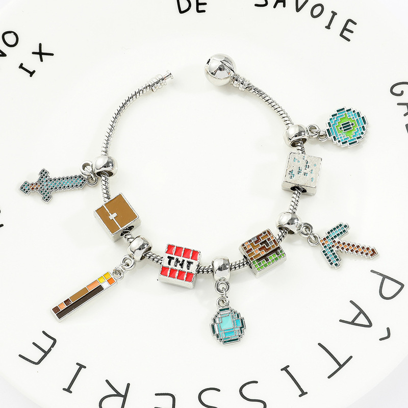 Amazon cross-border gaming accessories Minecraft diamond TNT Ender Eye pendant bracelet