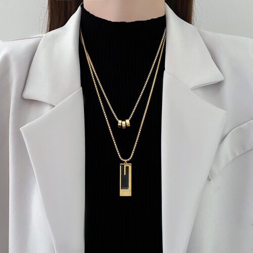 European and American design high-end sweater chain  new trendy autumn and winter jewelry double-layer long titanium steel necklace decorative accessories