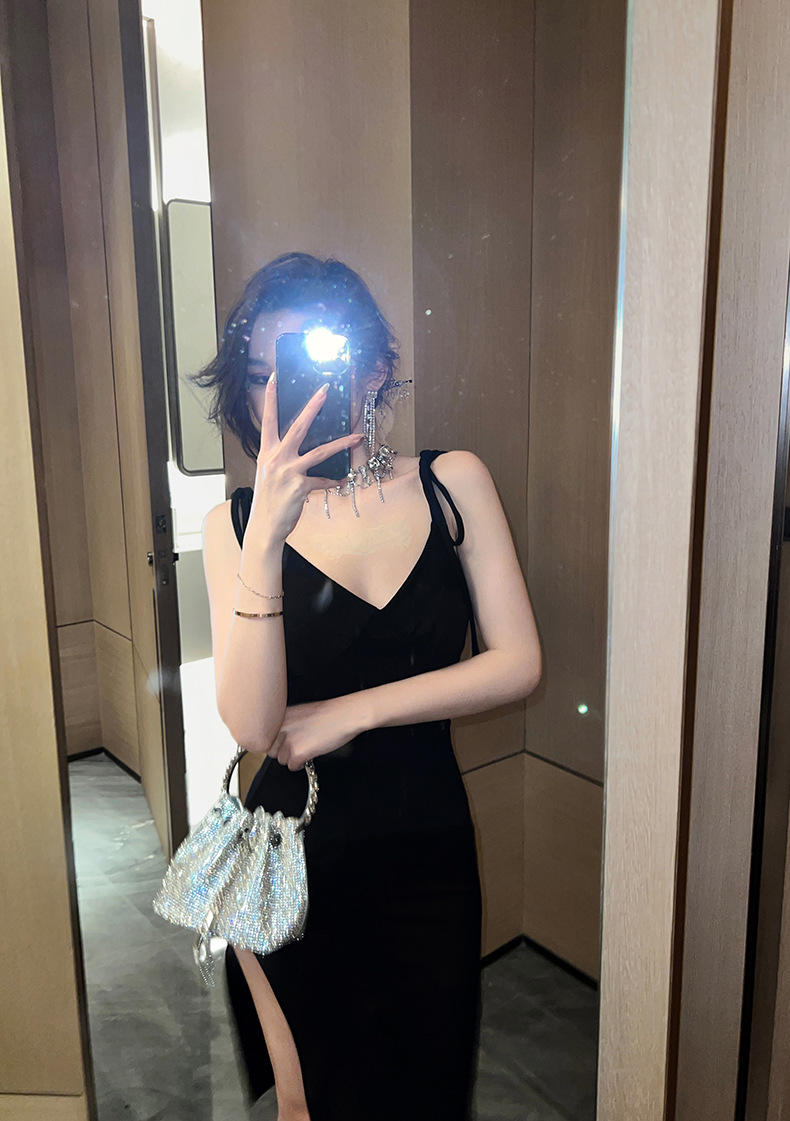 D0106 610K ÁO HAI DÂY NỮ CHOTDNG SEXY DÁNG ÔM BODY GỢI CẢM SEXY MÙA HÈ HAI DÂY HỞ VAI THỜI TRANG NỮ G02 SẢN PHẨM MỚI