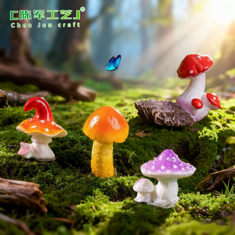 Moss Micro-Landscape Creative Realistic Small Mushroom Gardening Decoration DIY Decoration Accessories Mini Resin Ornaments