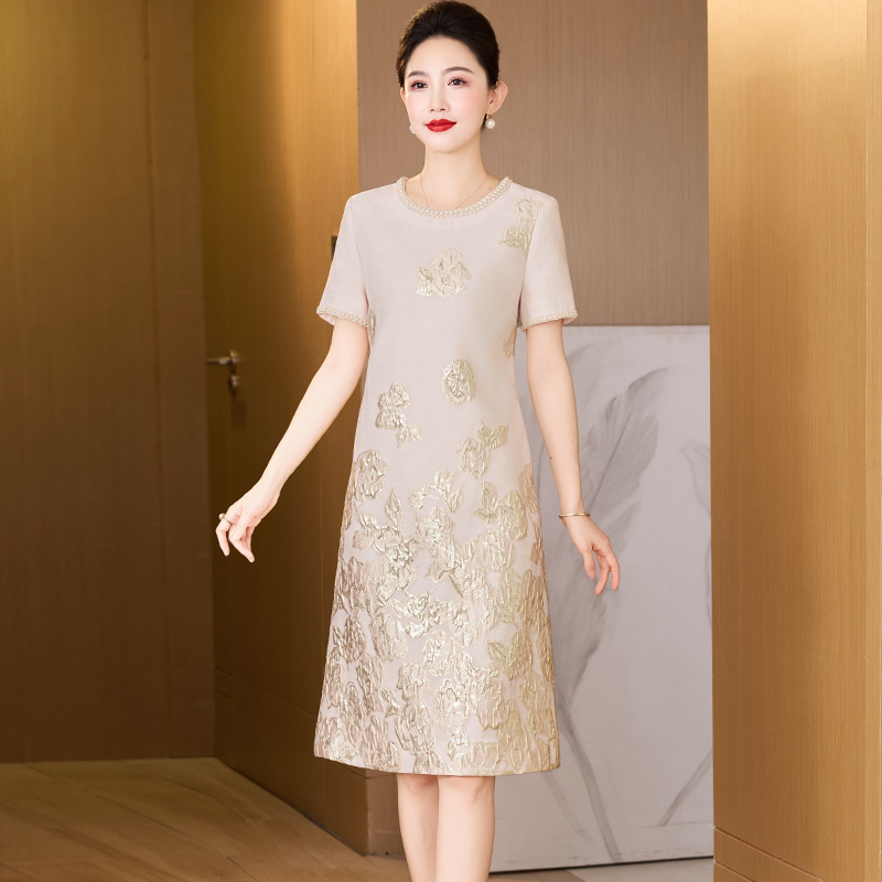 2026 Summer New Style Elegant Champagne-Colored Short-Sleeve A-Line Dress for Mother-In-Law's Wedding Banquet