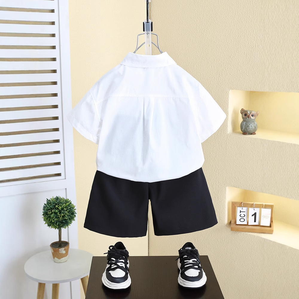 8111 Camisa de manga corta para niños Camisa blanca de dos piezas para niños de jardín de infantes Corbata Estilo universitario Ropa de hermano y hermana Verano