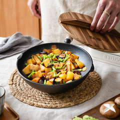 Small Happiness Cast Iron Wood Handle Household Wok Soup Pot Iron Pot No Chemical No Coating Cooking Pot