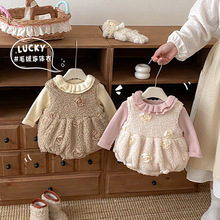 婴儿加绒连体衣2025新款冬季宝宝纯色甜美包屁衣新生儿外出衣服潮