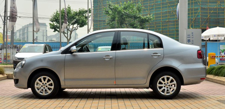 The new Polo wheel hub 09 is suitable for Volkswagen polo aluminum steel rim old tomahawk wheel hub modification 141615 inches only good