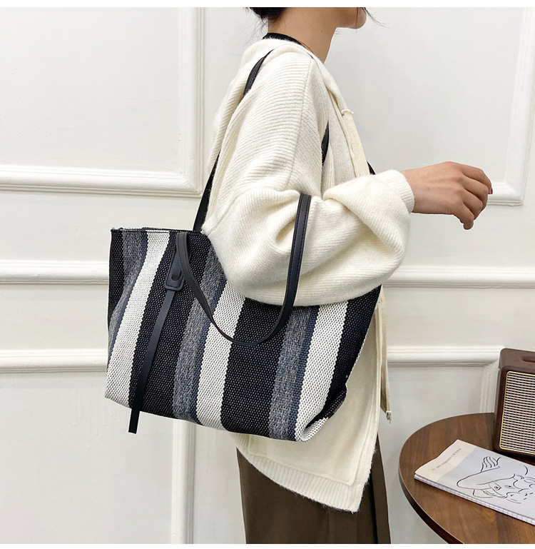 Bag Large Capacity Commuter Canvas Bag 2021 New Trendy Net Red Striped Tote Bag display picture 10