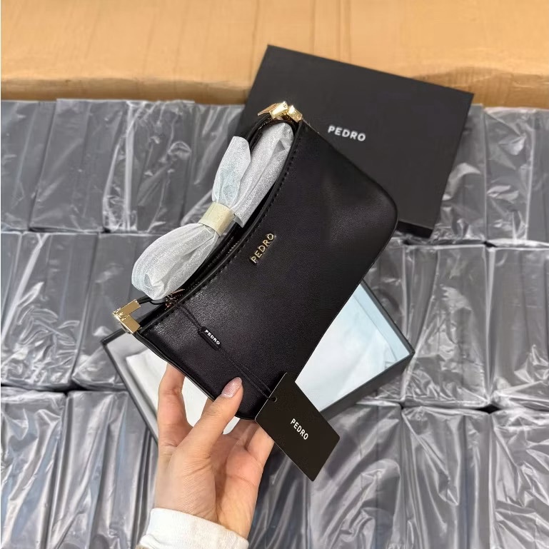 Cross-border wholesale zippered fashion small square bag for women, small crossbody underarm bag, same style as Pedro women's bag