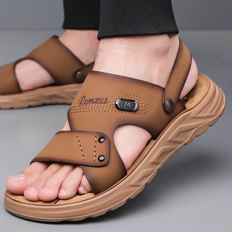 Мужские сандалии из натуральной кожи, лето 2025, новая верхняя одежда, повседневная пляжная обувь двойного назначения для папы, дышащие сандалии и тапочки для мужчин