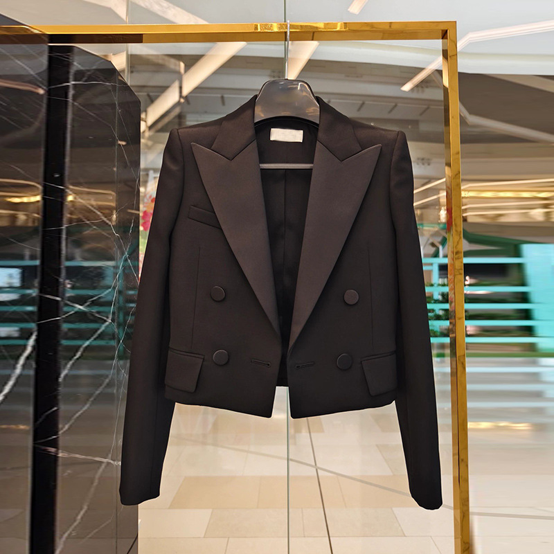 Black Blazer for Women, Spring 2026 New Korean Style High-End Design Niche Short Suit Jacket