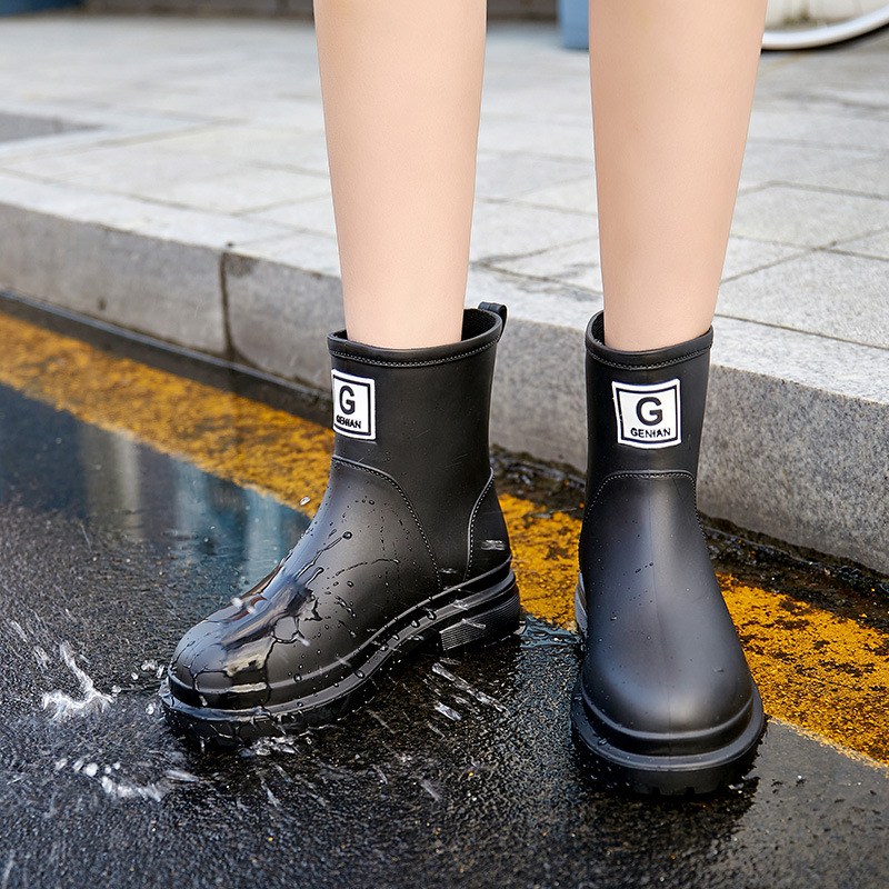 Botas de lluvia Augu Shiden para mujer, novedad de verano 2026, botines cortos de suela gruesa estilo Martin, botas de lluvia modernas para exteriores para adultos, estilo INS.