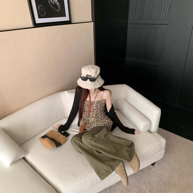 实拍 v领冰丝针织开衫+豹纹吊带抹胸上衣复古显瘦百搭背心两件套|undefined