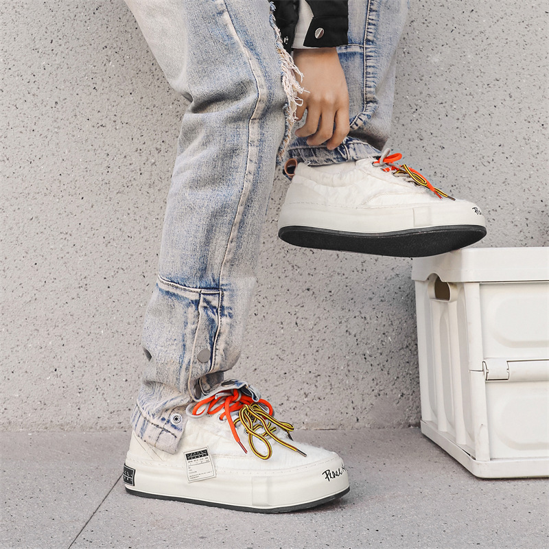 Nicho Zhong zapatos para hombres 2025 primavera y verano nuevos zapatos de skate zapatos de moda diseño de base gruesa ins red pareja zapatos de lona mujer