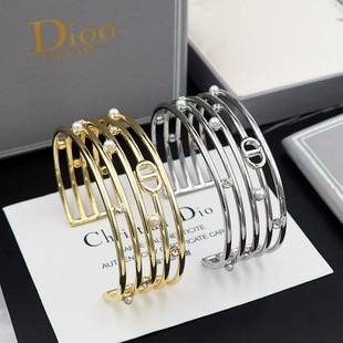 Dijia New Pearl Bracelet Diamond Hollow Opening Bracelet CD Letter Pig Nose Fashion High-end Bracelet for Women