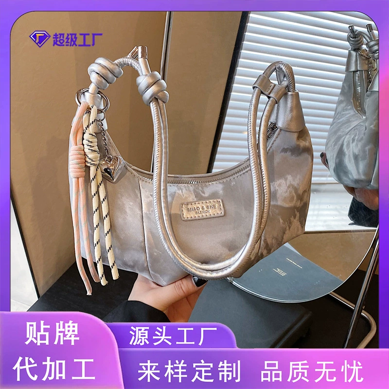 Популярные женские сумки этого года 2025: новая нишевая текстура, мягкая кожаная сумка через плечо, повседневная модная сумка-пельмень.