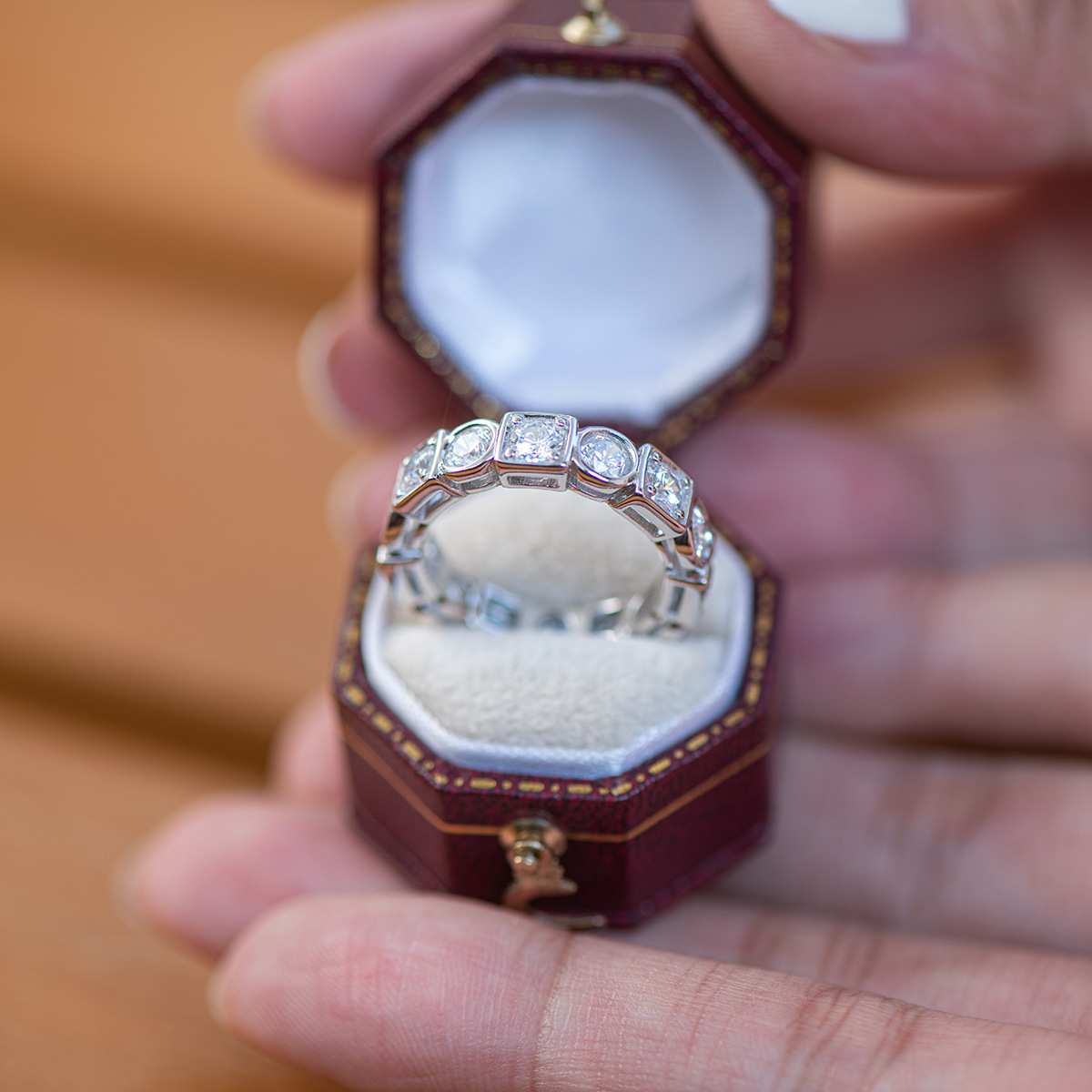 S925纯银欧美个性排钻锆石戒指时尚百搭通勤款高级气质指环批发