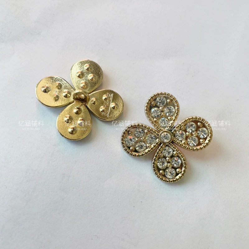 Metal knitted pin, shirt, decorations, wholesale, Chanel style, four-leaf clover