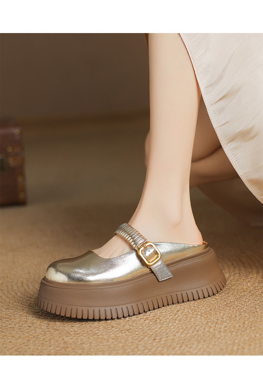 Dép sandal nữ đế dày 6cm mũi hở quai ngang Mary Jane — đen, vàng chi tiết 5