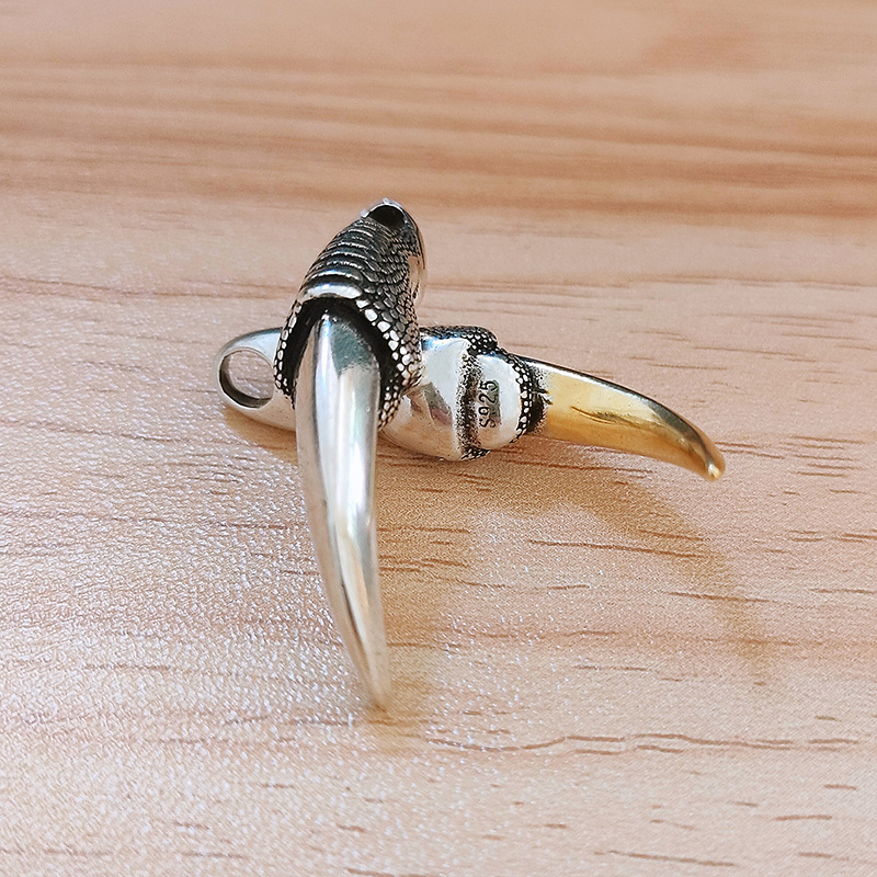 New Fashion Personality Hip Hop Handsome Men's Silver Dragon Claw Pendant Necklace_voghion.com