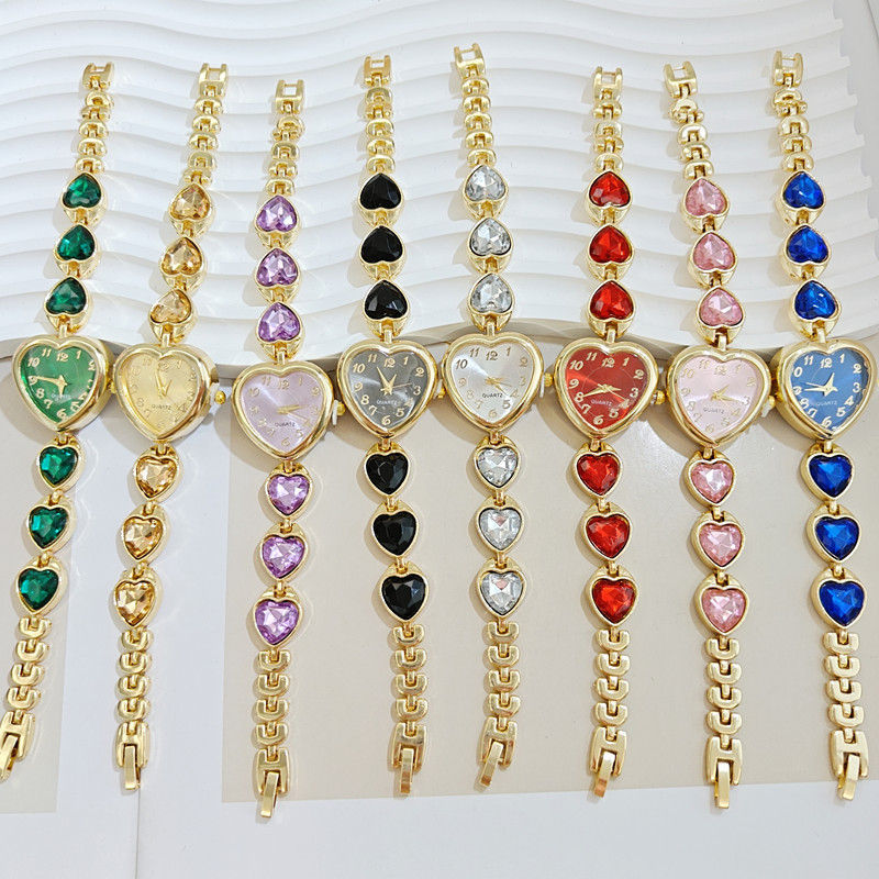 Cross-Border New Model High-End Heart-Shaped Diamond-Encrusted Women's Watch, Niche Fashion, High-Value Student Wristwatch, Bracelet, Women's Watch