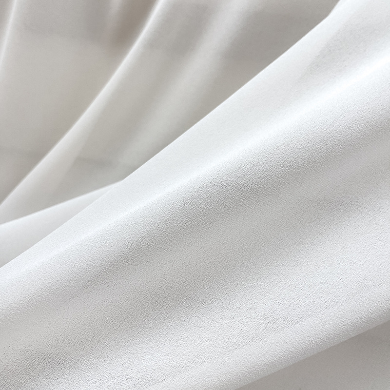 Oferta especial nuevo estilo Jianhong crepe 18 Mm 140 ropa de tela tela de seda de morera materia prima al por mayor