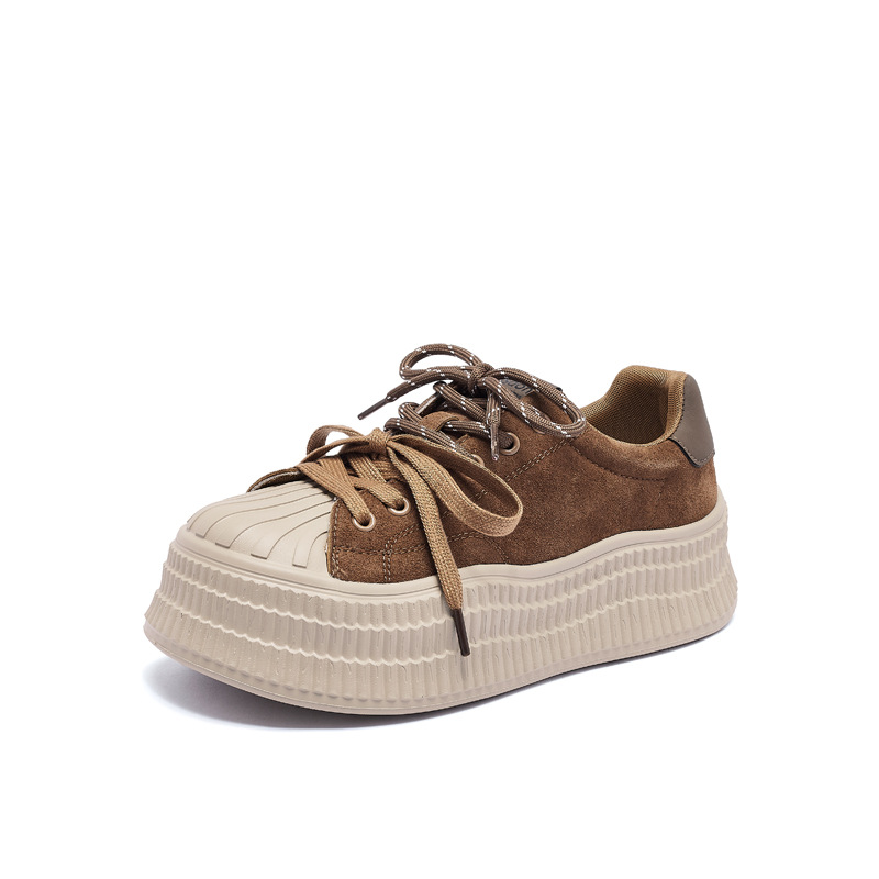 Zapatos de suela gruesa para mujeres 2025 nuevo invierno con concha marrón muffin zapatos deportivos casuales