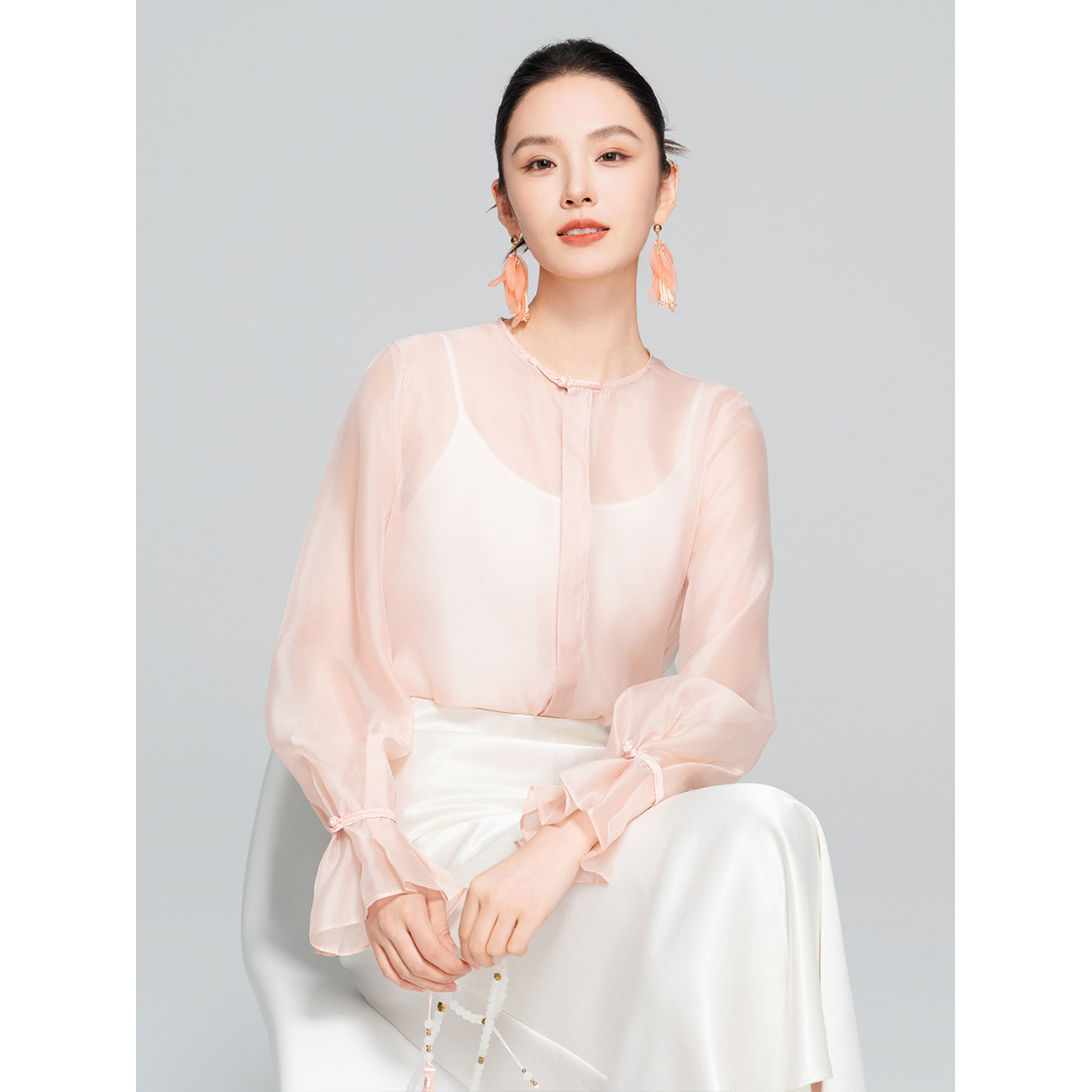 【Zhihe Tang】New Chinese Style National Shirt for Women, Round Neck with Flared Sleeves, Versatile New Shirt D002