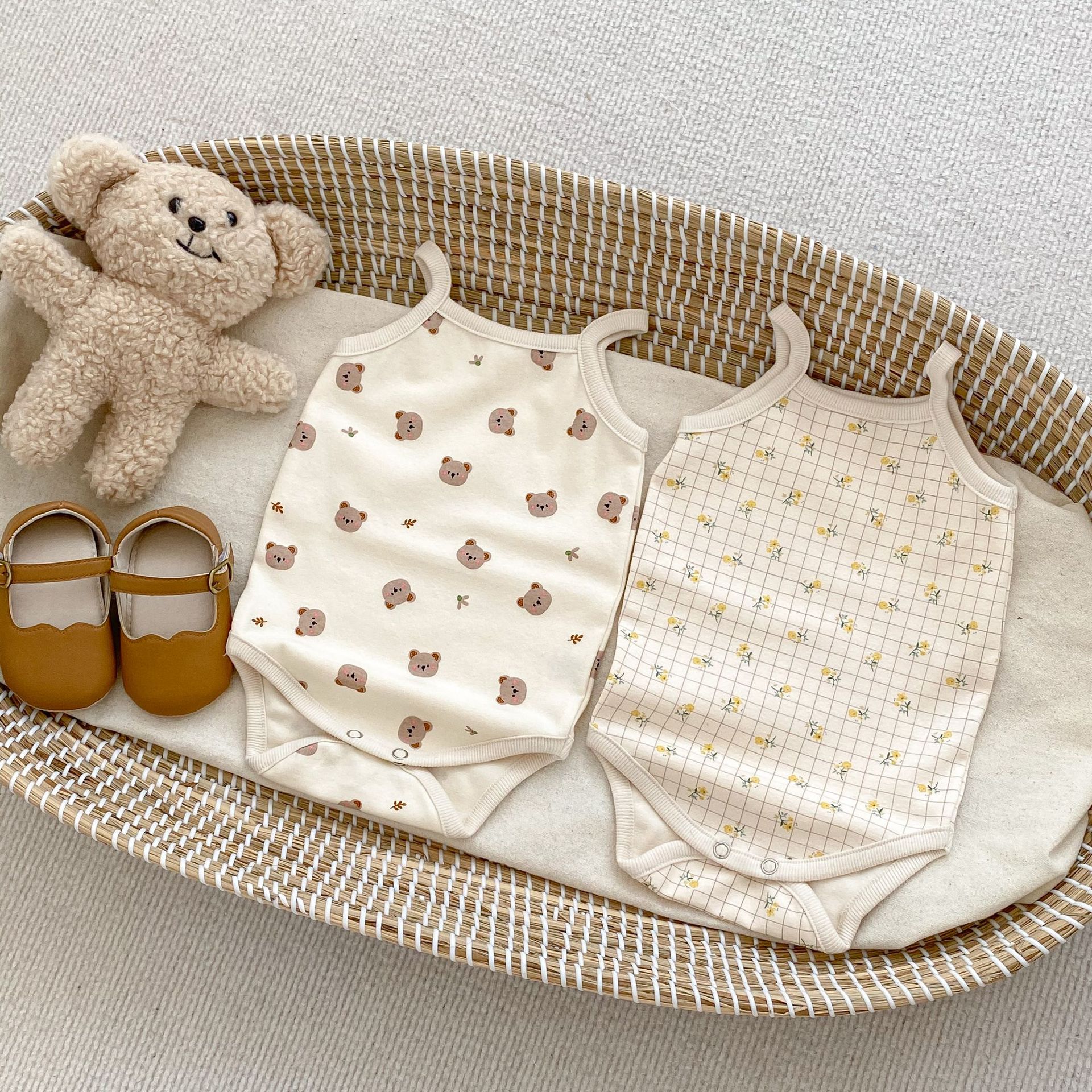 Ins Summer Baby Clothes Sleeveless Sling Bag Fart Clothes Bear Floral Triangle Harem Infant One-Year-Old Crawling Clothes