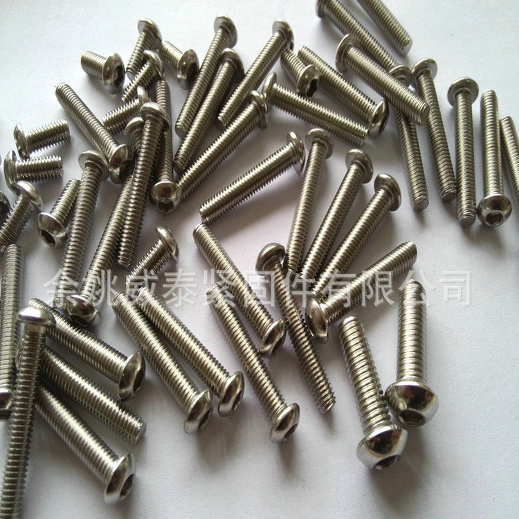 2061675831_1260540340