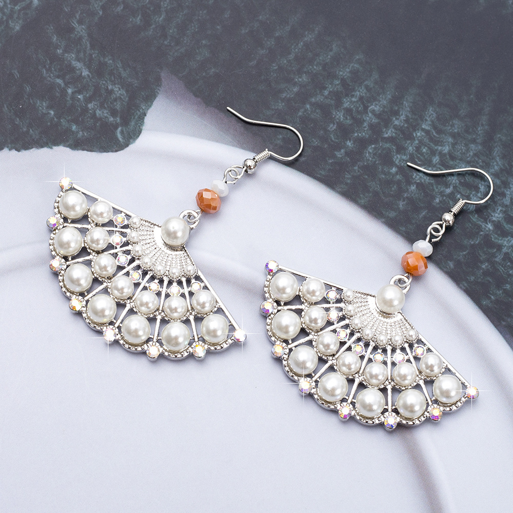 1 Pair Casual Ethnic Style Sector Hollow Out Inlay Alloy Artificial Pearls Rhinestones Drop Earrings display picture 14
