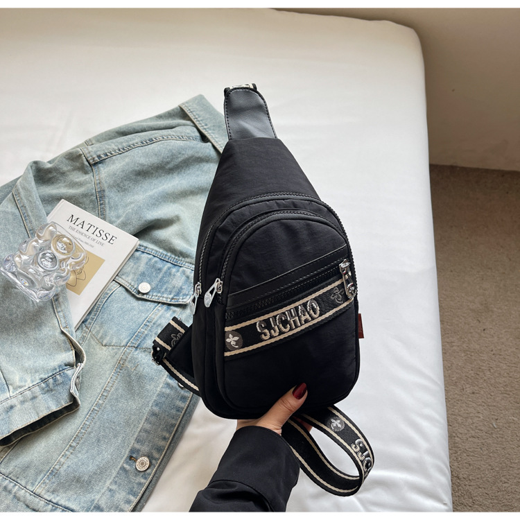 Summer nylon bag for women, 2025 new style commuter sports single-shoulder chest bag, niche and versatile, large-capacity crossbody bag undefined