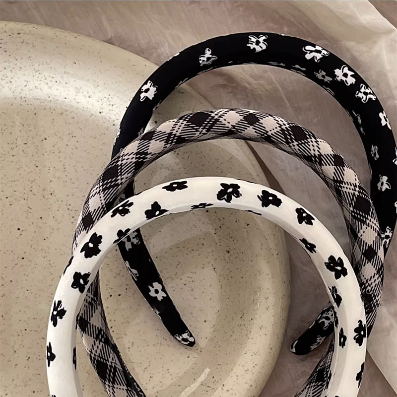Bandeau à larges bords assorti de couleur noire et blanche rétro française pour femme, tempérament de début d'automne accru, haut de tête de mort, plaid floral, pressage des cheveux_voghion.com