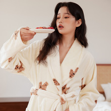 秋冬新款加厚加绒法兰绒睡袍女可爱小熊保暖珊瑚绒中长款浴袍睡衣