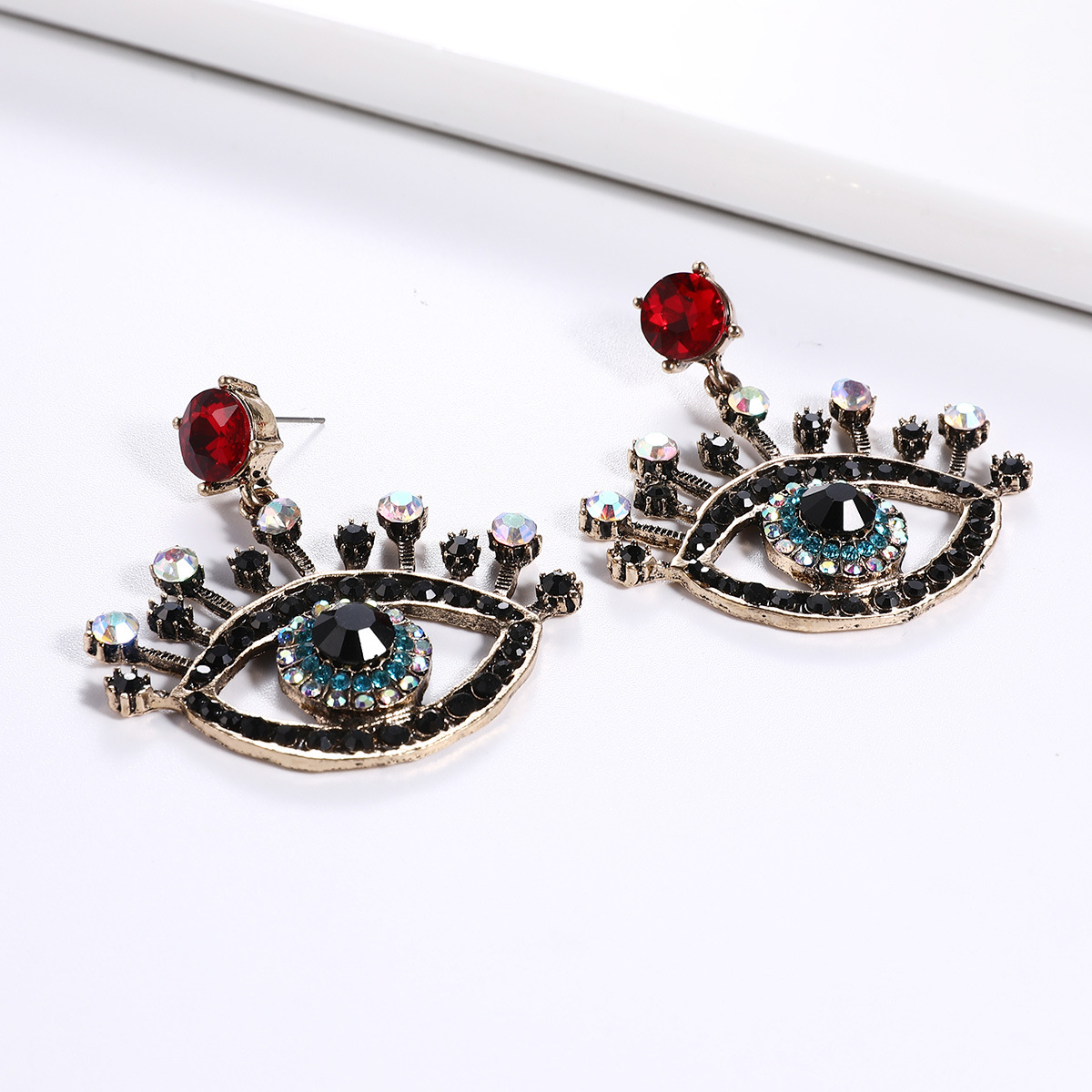New European And American Famous Retro Personality Baroque Full Diamond Big Eyes Ear Studs   Hot Selling Earrings display picture 10