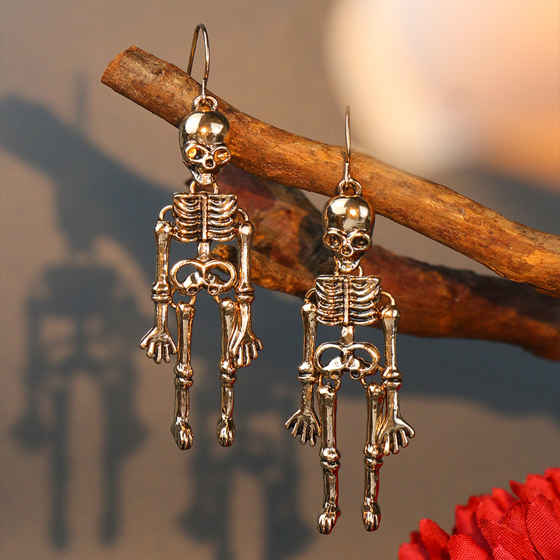 New Halloween Punk Style Skull Pendant Ear Hook Earrings display picture 2