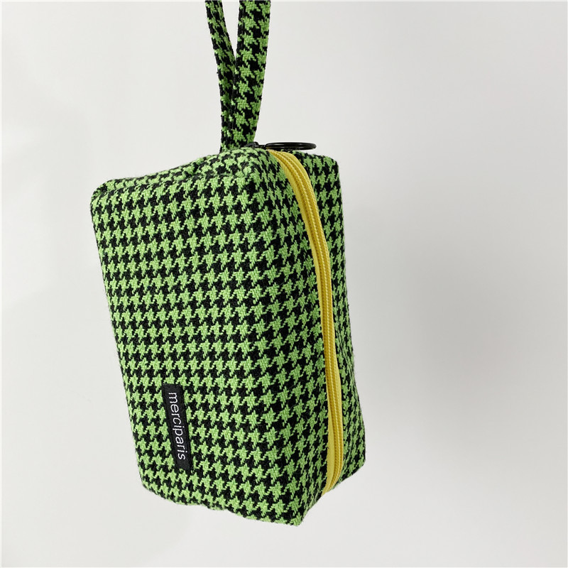 19171 Korean-style woolen checkered artistic pen case, ins Japanese-style storage and organization bag, canvas cosmetic bag, stationery bag undefined