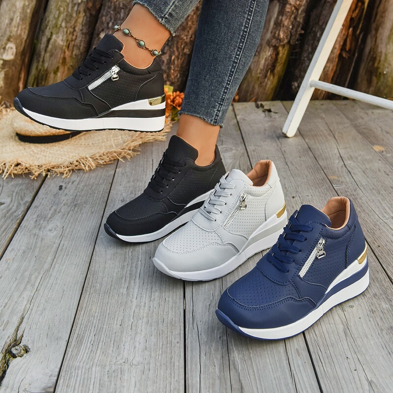 Lace-up thick-soled large-size sports shoes in stock for export, autumn 2025, European and American style, comfortable new cross-border running shoes for women Lace-up thick-soled large-size sports shoes in stock for export, autumn 2025, European and American style, comfortable new cross-border running shoes for women