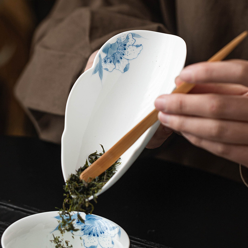 Manufacturer's Tea Set with Hand-Painted Blue Lily Leaf Tea Accessories for Tea Ceremony and Tea Tasting