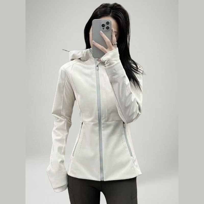 春秋季软壳冲锋衣外套女2025新款修身收腰百搭运动户外高级感上衣|undefined
