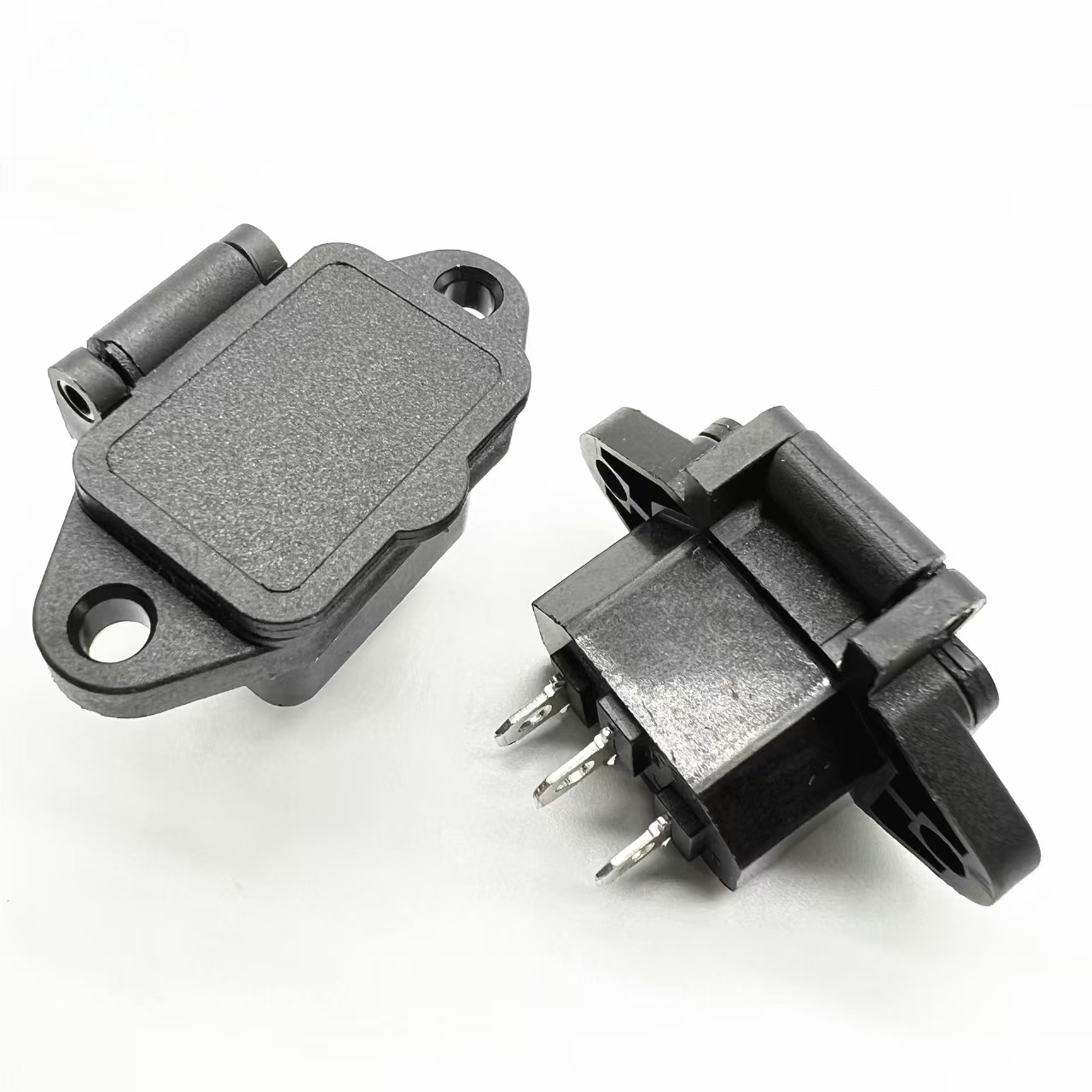 AC-04弹簧盖  电动车防水弹簧盖品字插座 螺丝孔固定三芯带盖子