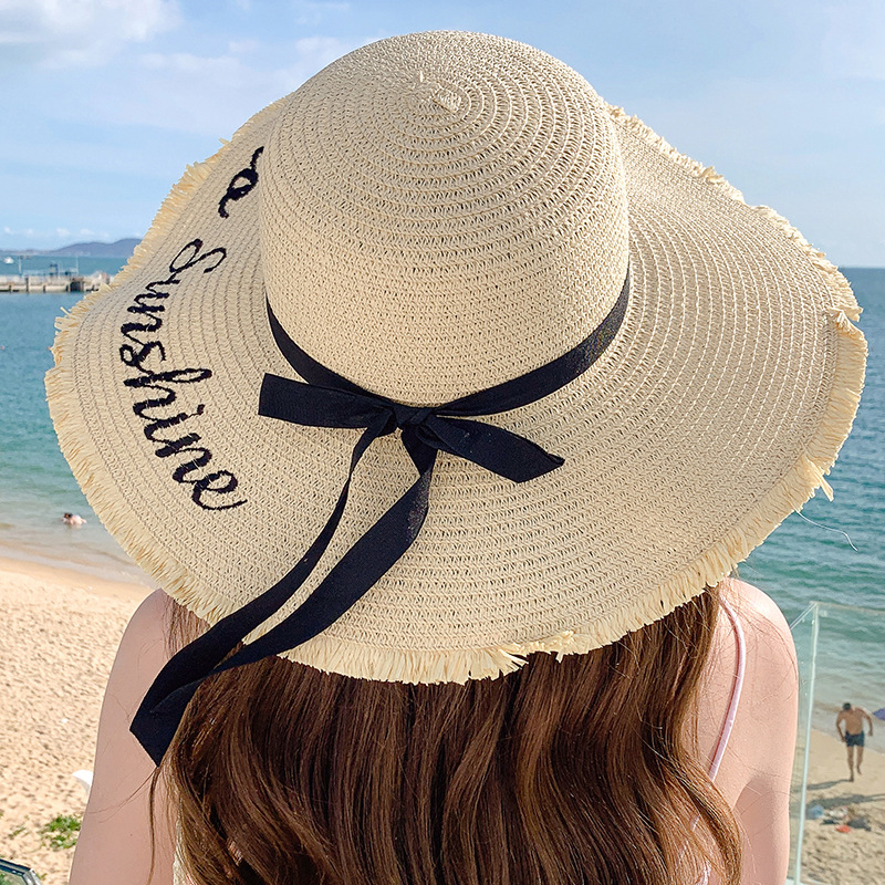 Suvine tikitud päikesekaitsega õlgmüts naiste moe ja lihtsuse jaoks, kirjaga vibuga lindiga päikesekaitsemüts, armas päikesemüts_voghion.com