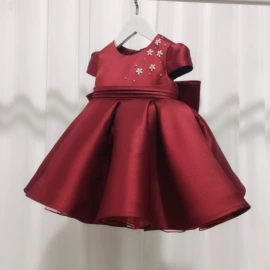 童礼服;童民族服装