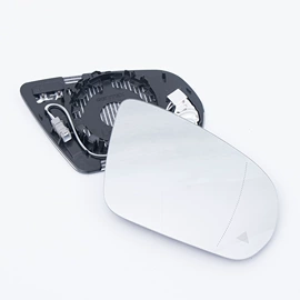 倒车镜后视镜;大灯、前照灯;尾灯