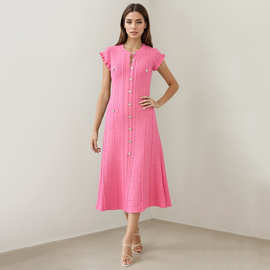 法式温柔玫粉针织裙短袖木耳边绞花单排扣修身中长针织连衣裙批发