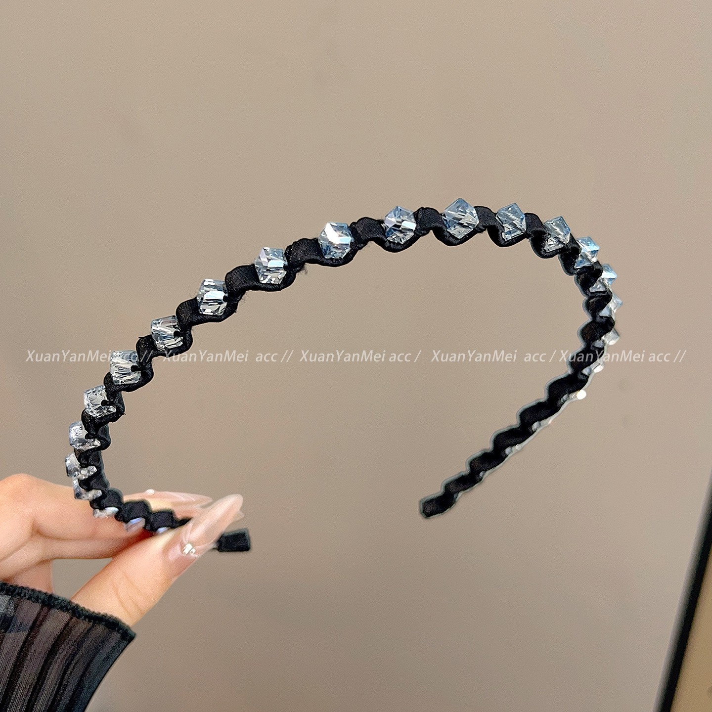 338# blue crystal wavy hairband