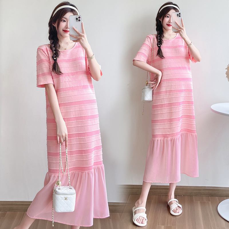 Maternity Wear 2025 Summer New Striped Maternity Knitted Dress Korean Style Ruffled Postpartum Nursing Dress Round Neck